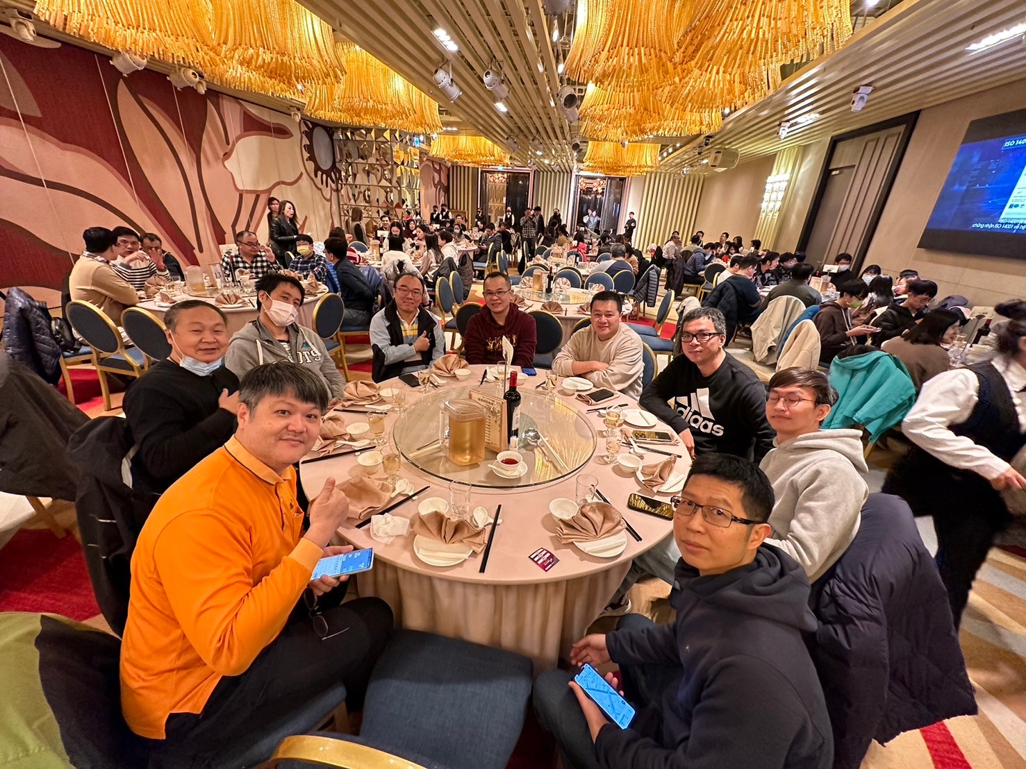 LINE_ALBUM_20250110年終尾牙照片_250114_66